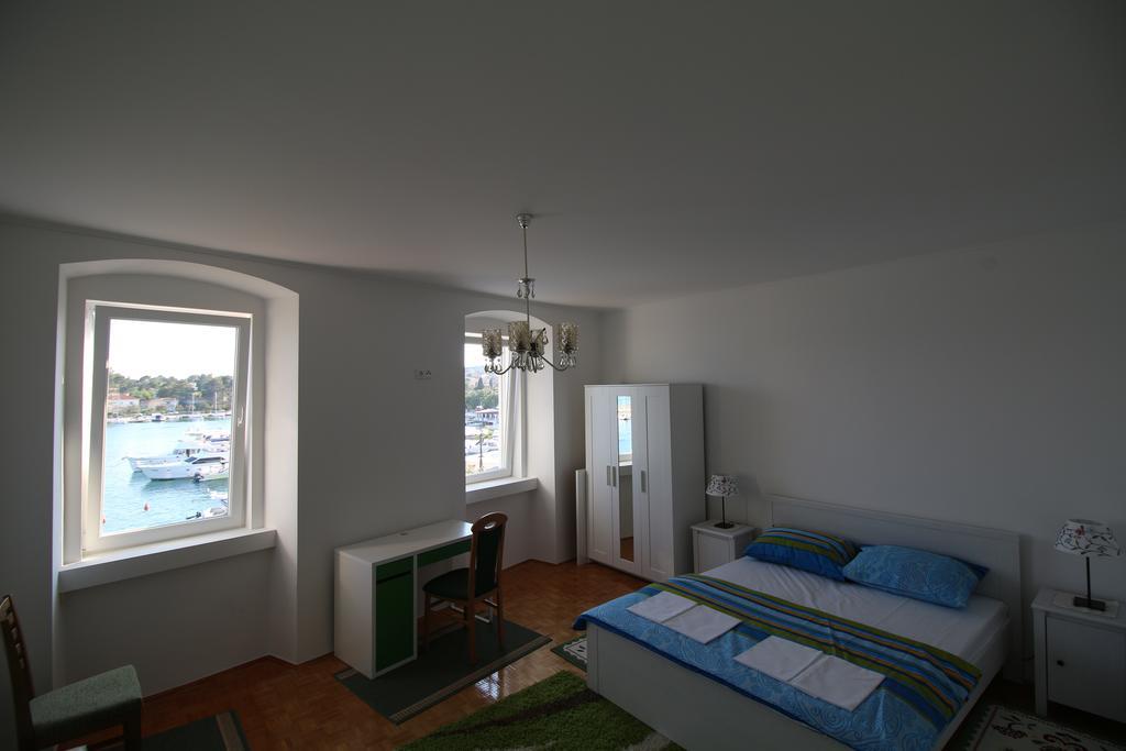 Apartment Ribica Krk Island Habitación foto